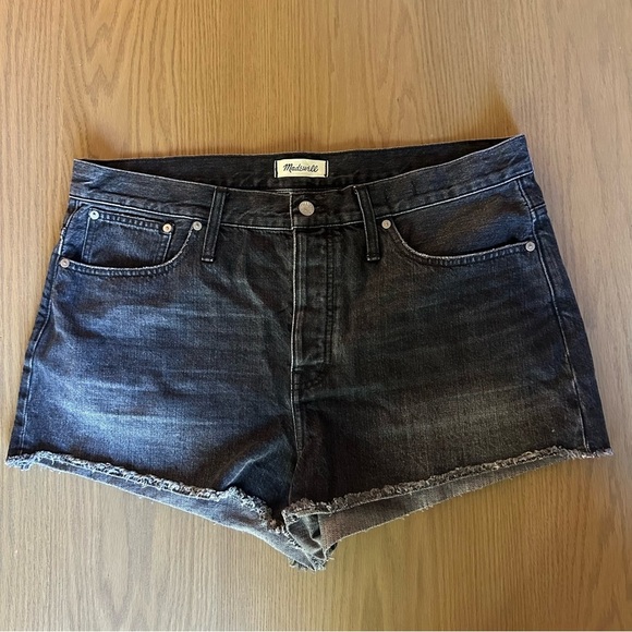 Madewell Pants - Madewell Black Relaxed Denim Shorts